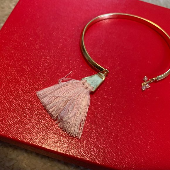 Shiraleah Blush Fleur Earrings and Sants Bangle Set NWT - Picture 5 of 15